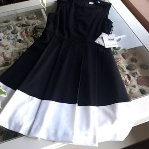 Calvin Klein dress 👗 new with tags. Missing belt.